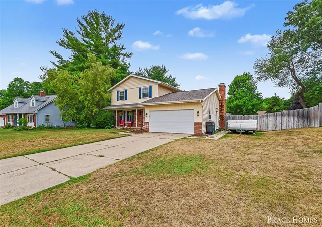 Photo 2 of Sale Pending at 3041 Rapidfall Ct, Belmont, MI 49306 | MLS# 70548834 | Listing updated on 2026-07-31