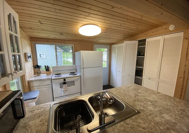 Photo 3 of Single Family Residence at 9330 Oakdale Dr, Laingsburg, MI 48848 | MLS# 50211721 | | Sold on 2026-06-26