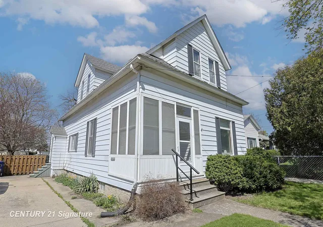1st image of 706 S Lincoln St, Bay City, MI 48708 | MLS# 50206272