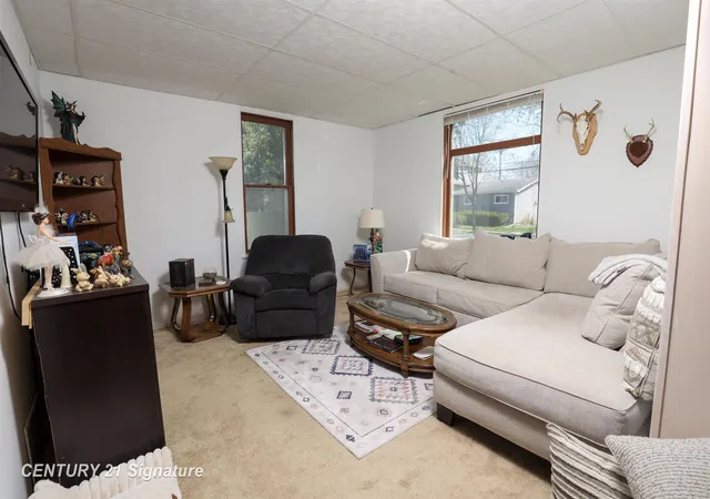4th image of 706 S Lincoln St, Bay City, MI 48708 | MLS# 50206272