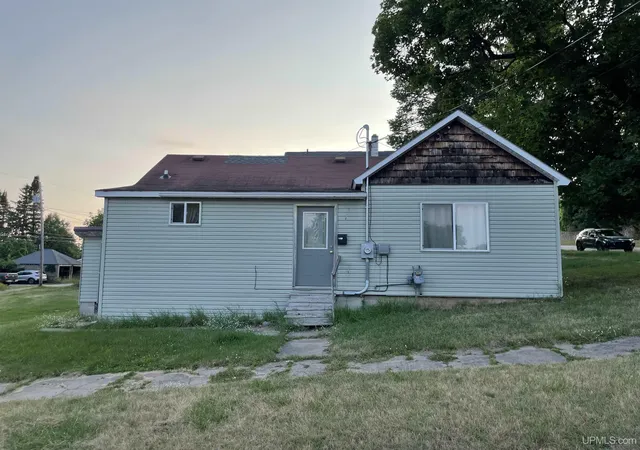Photo 1 of Single family home for sale at 100 Carpenter Ave, Iron Mountain, MI 49801 | MLS# 50216331 | Listing updated on 2026-08-04