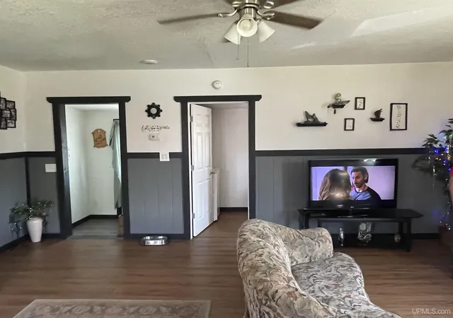 Photo 2 of Single family home for sale at 100 Carpenter Ave, Iron Mountain, MI 49801 | MLS# 50216331 | Listing updated on 2026-08-04