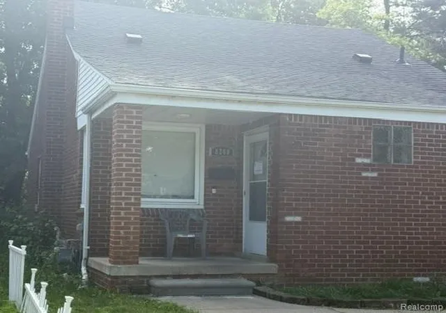 Photo 2 of Single family home for sale at 8260 Beaverland, Redford, MI 48239 1104 | MLS# 61023712 | Listing updated on 2026-08-23