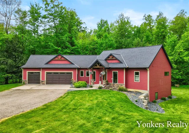 1st image of 1109 Kenowa Ave, Byron Center, MI 49315 | MLS# 70470111