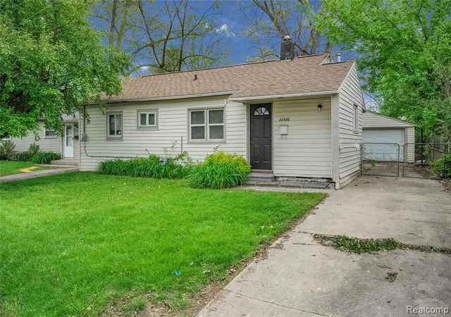 Homes for sale in Westland, MI | 32565 Mason St, Westland, MI 48186 4732 | MLS# 60993171