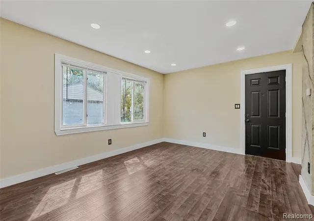 Homes for sale in Westland, MI | 32565 Mason St, Westland, MI 48186 4732 | MLS# 60993171
