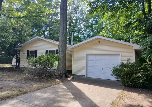 Photo 2 of Single family home for sale at 4771 N Ariel Ave, Ludington, MI 49431 | MLS# 70554618 | Listing updated on 2026-08-27