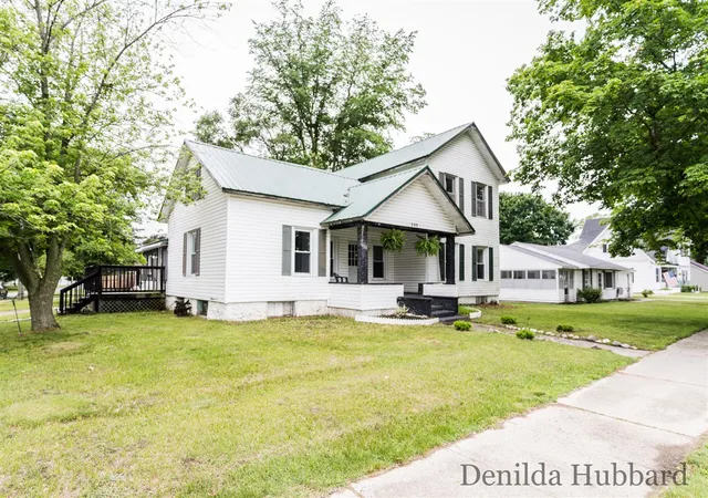 Homes for sale in Lakeview, MI | 205 N Lincoln Ave, Lakeview, MI 48850 | MLS# 70540143