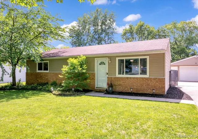 Homes for sale in Shelby Township, MI | 45451 Joseph St, Shelby Township, MI 48317 | MLS# 61003150