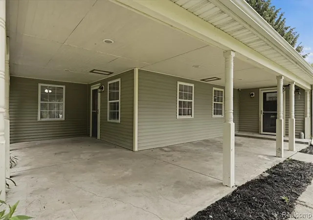 Homes for sale in Byron, MI | 8573 W Lovejoy Rd, Byron, MI 48418 | MLS# 61006154