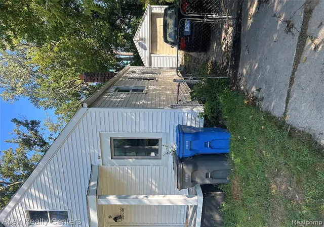 Photo 3 of Single family home for sale at 26016 Stanford St, Inkster, MI 48141 3286 | MLS# 61025112 | Listing updated on 2026-08-30