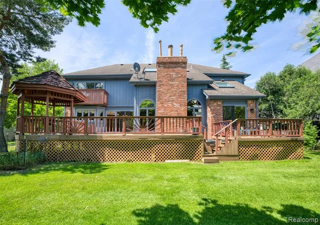 2nd image of 29342 Strathmore Dr, Farmington Hills, MI 48331 | MLS# 61000957
