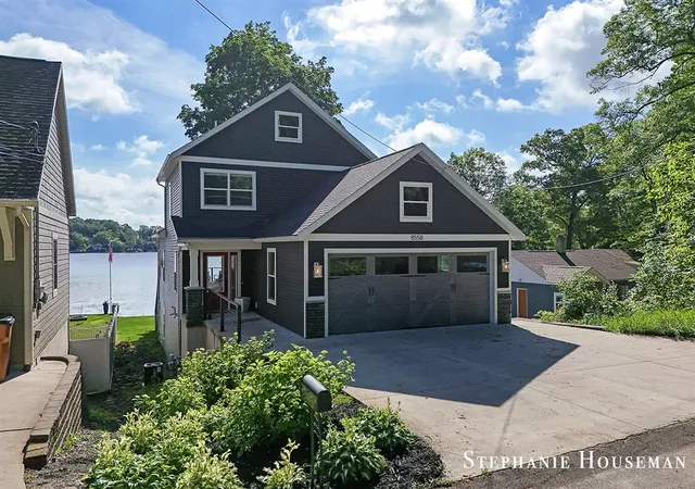 3rd image of 8558 Brower Lake Dr, Rockford, MI 49341 | MLS# 70538784