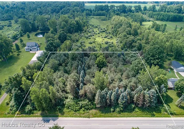 Homes for sale in Millington, MI | 9361 Birch Run Rd, Millington, MI 48746 | MLS# 60979973