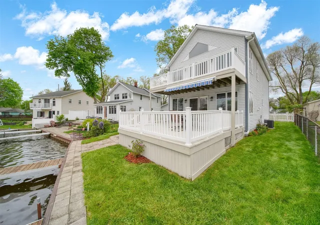 Homes for sale in Michigan Center, MI | 217 N Lakeside Dr, Michigan Center, MI 49254 | MLS# 70528462