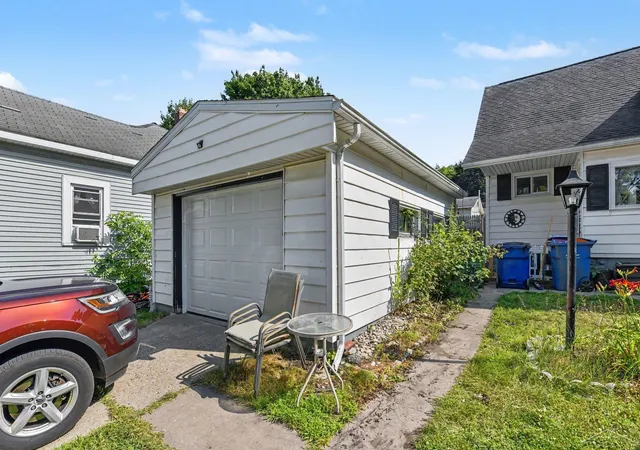 27th image of 1003 Engelman St, Manistee, MI 49660 | MLS# 50216615
