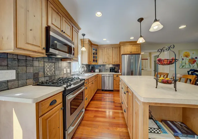Photo 4 of Single family home for sale at 104 N Second St, Leland, MI 49654 | MLS# 80072767 | Listing updated on 2026-09-28