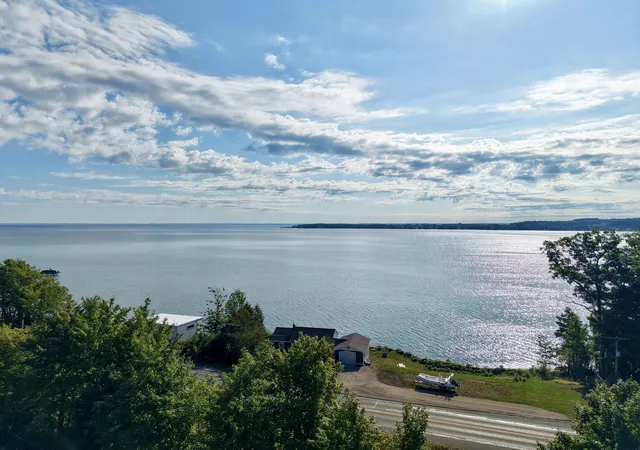 Photo 1 of Single family home for sale at 800 N St Joseph St, Suttons Bay, MI 49682 | MLS# 80072998 | Listing updated on 2026-09-01