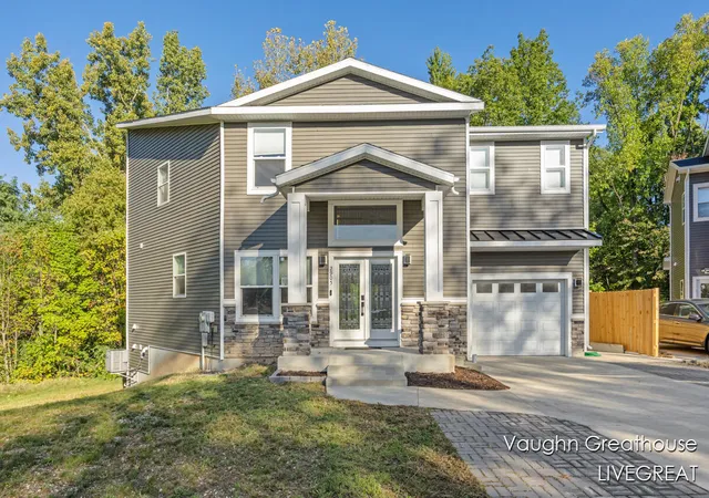 3rd image of 2905 Woodside Ave, Grand Rapids, MI 49508 | MLS# 70500041