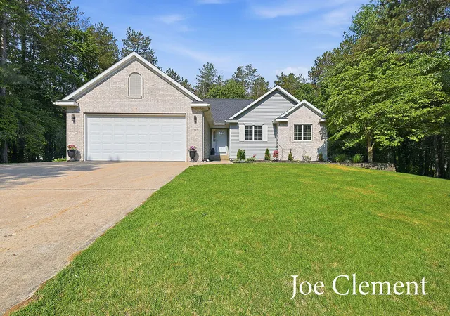 Homes for sale in Sparta, MI | 9347 Cedar Pines Ln, Sparta, MI 49345 | MLS# 70538261