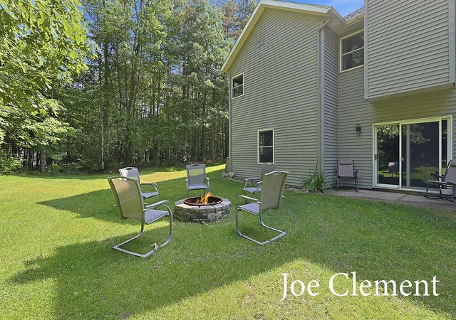 Homes for sale in Sparta, MI | 9347 Cedar Pines Ln, Sparta, MI 49345 | MLS# 70538261