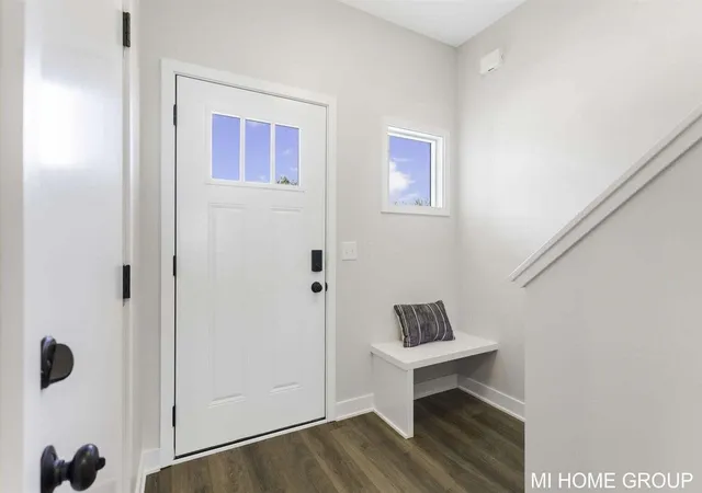 Listing Photo 5 - Condo for sale in building located at 13654 Signature Dr, Holland, MI 49424