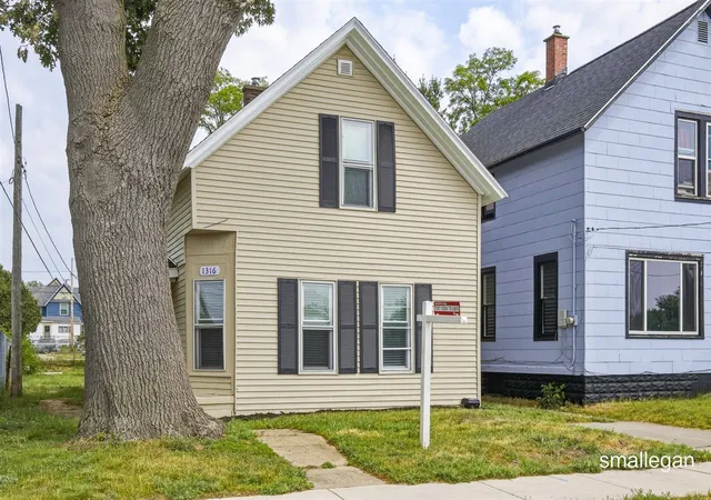 Homes for sale in Muskegon, MI | 1316 Sanford St, Muskegon, MI 49441 | MLS# 70533652