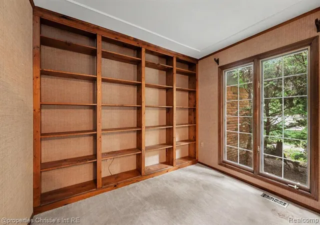 5th image of 393 Eckford Cir, Troy, MI 48085 | MLS# 61007250