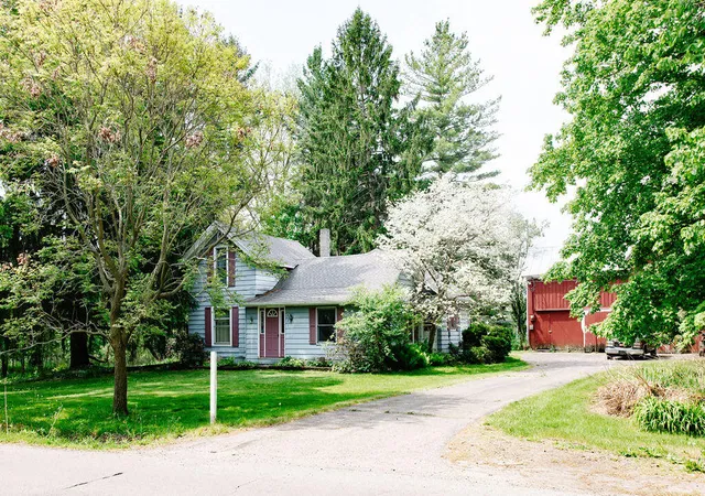 Homes for sale in Caledonia, MI | 421 Se Kinsey Ave, Caledonia, MI 49316 | MLS# 70537300