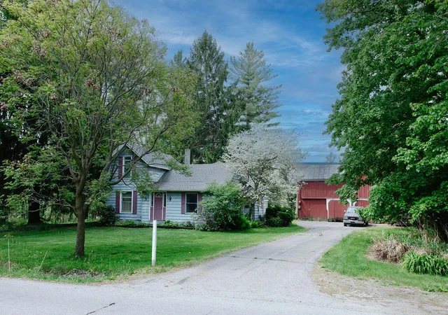 Homes for sale in Caledonia, MI | 421 Se Kinsey Ave, Caledonia, MI 49316 | MLS# 70537300