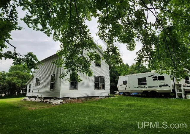Homes for sale in Caspian, MI | 11 E Baltic Ave, Caspian, MI 49915 | MLS# 50210879
