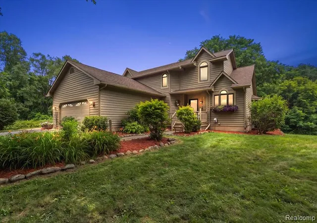 1st image of 1650 Cobblestone Ln, Oxford, MI 48371 | MLS# 61016635