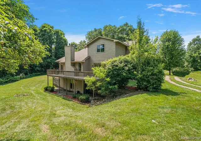 3rd image of 1650 Cobblestone Ln, Oxford, MI 48371 | MLS# 61016635