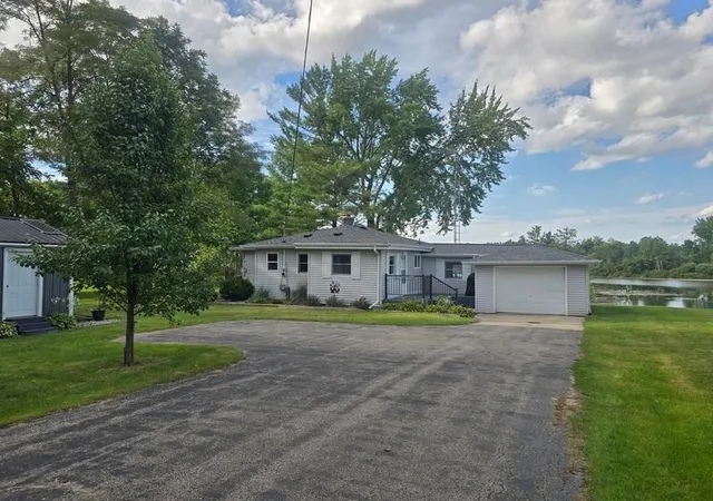 Photo 2 of Sale Pending at 344 W Brown St, Beaverton, MI 48612 | MLS# 50220066 | Listing updated on 2026-09-15