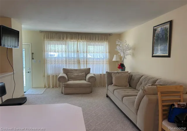 Listing Photo 4 - Condo for sale in building located at 49936 Helfer Blvd, Wixom, MI 48393 - Unit #8