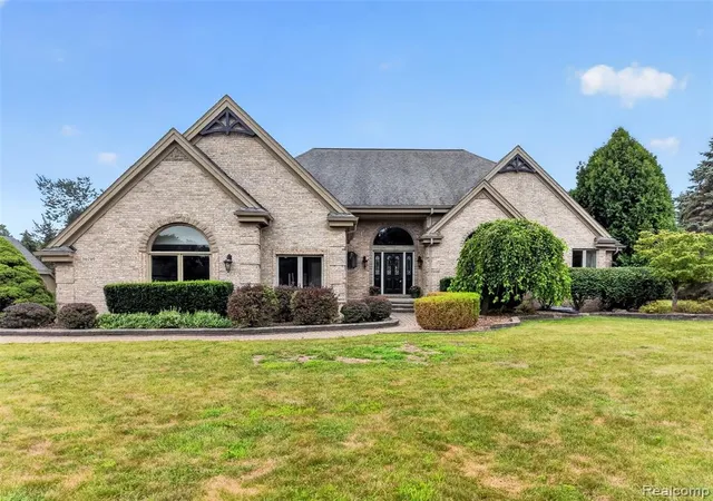 Photo 2 of Sale Pending at 56769 Mckenzi Ln, South Lyon, MI 48178 8702 | MLS# 61025712 | Listing updated on 2026-09-13