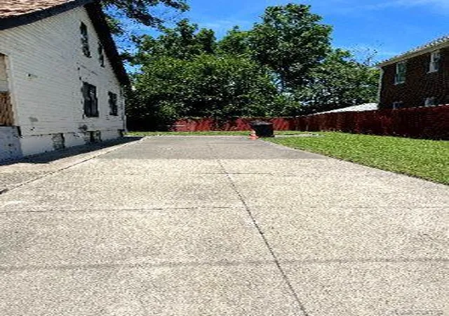 3rd image of 8827 E Warren Ave, Detroit, MI 48214 1251 | MLS# 60924281