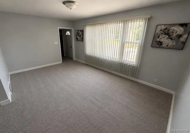 Homes for sale in Hamtramck, MI | 6023 Casmere St, Hamtramck, MI 48212 | MLS# 61008020