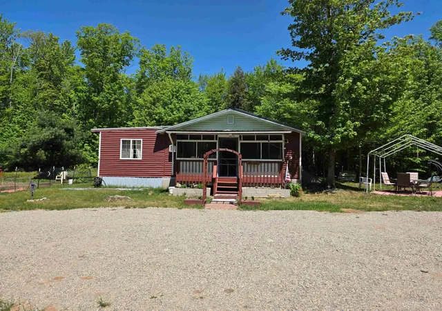 Homes for sale in Wetmore, MI | N290 N North Round Lake Rd, Wetmore, MI 49895 | MLS# 50199167