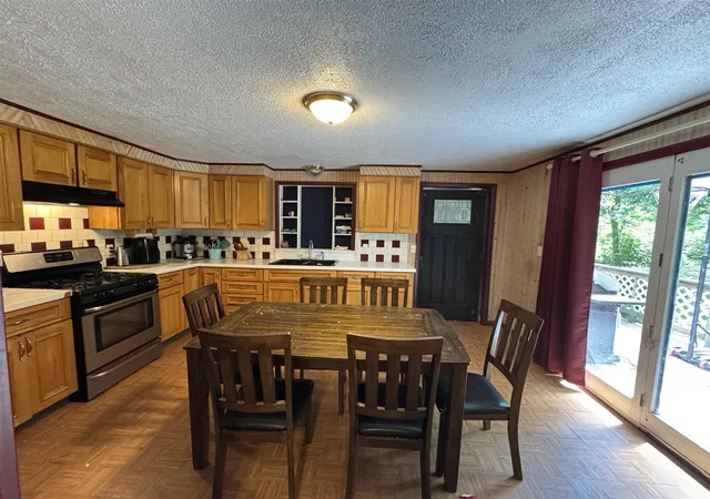 Homes for sale in Dowagiac, MI | 52985 Twin Lakeview Dr, Dowagiac, MI 49047 | MLS# 70541176