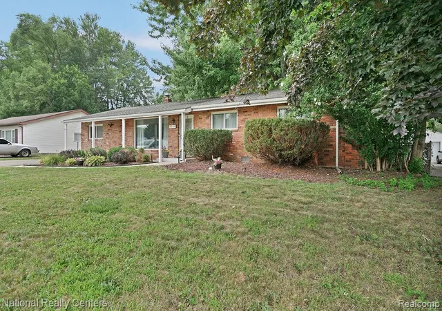 Photo 1 of Single family home for sale at 8345 21 Mile Rd, Shelby Township, MI 48317 | MLS# 61017218 | Listing updated on 2026-09-06