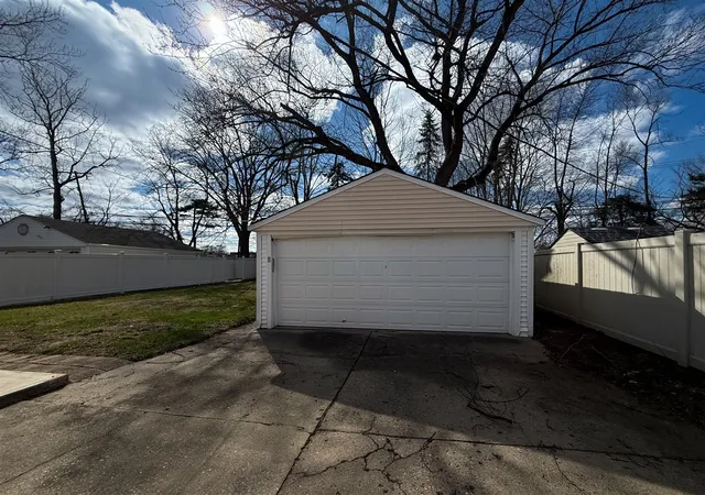 Homes for sale in Warren, MI | 22203 Logue Ave, Warren, MI 48091 | MLS# 70521989
