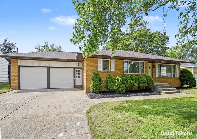 1st image of 5115 Blaine Ave, Kentwood, MI 49508 | MLS# 70553267