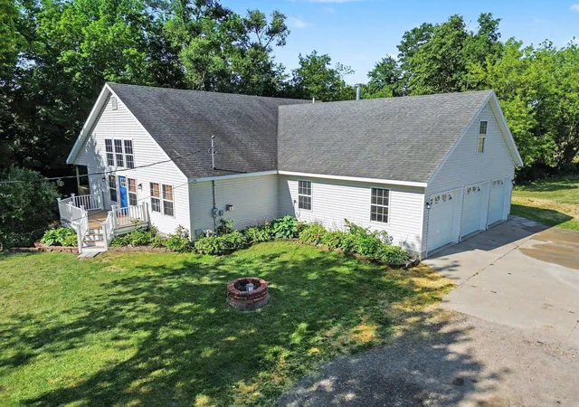 Photo 1 of Sale Pending at 5235 N Lake Sanford Rd, Sanford, MI 48657 | MLS# 50217578 | Listing updated on 2026-08-25