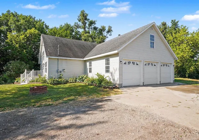 Photo 3 of Sale Pending at 5235 N Lake Sanford Rd, Sanford, MI 48657 | MLS# 50217578 | Listing updated on 2026-08-25