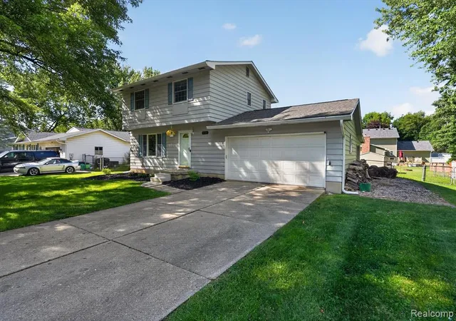 Homes for sale in Grand Blanc, MI | 5521 Independence Colony Rd, Grand Blanc, MI 48439 | MLS# 61004771