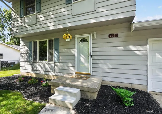 Homes for sale in Grand Blanc, MI | 5521 Independence Colony Rd, Grand Blanc, MI 48439 | MLS# 61004771