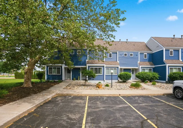1st image of 261 Black River St #G, South Haven, MI 49090 | MLS# 70539412