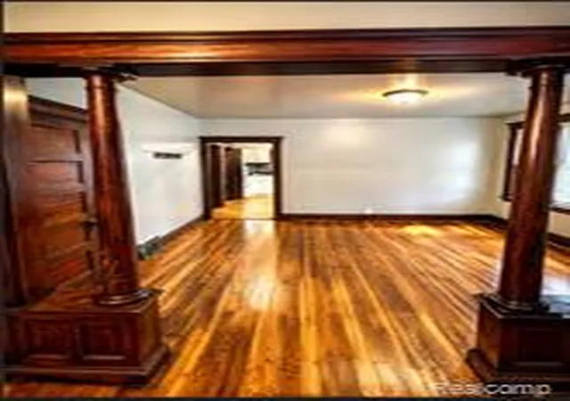 3rd image of 4427 Helen St, Detroit, MI 48207 | MLS# 61009176