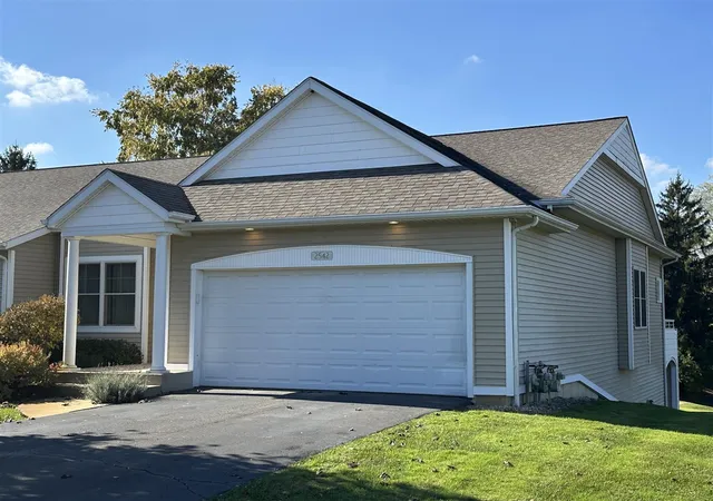 2nd image of 2542 Medinah Ln, Benton Harbor, MI 49022 | MLS# 70502878